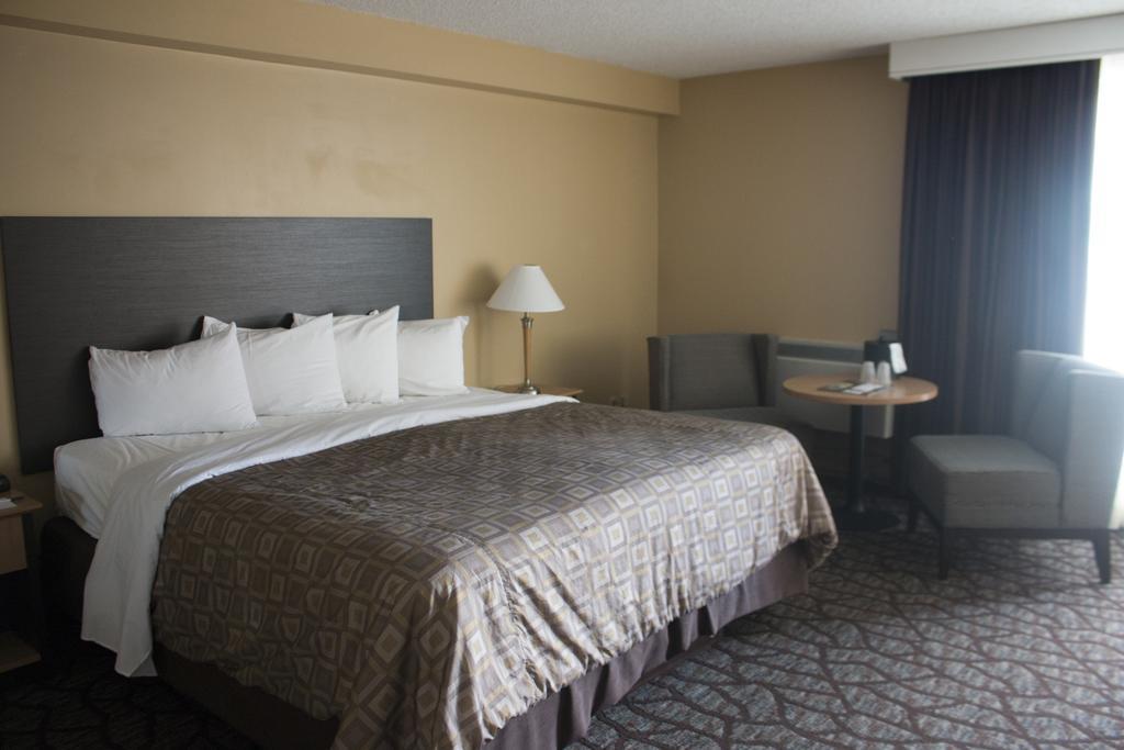 מפלי הניאגרה Best Western Fallsview מראה חיצוני תמונה