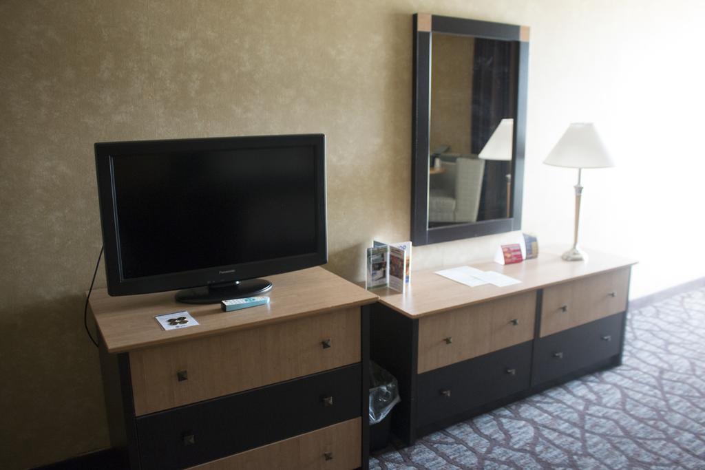 מפלי הניאגרה Best Western Fallsview מראה חיצוני תמונה